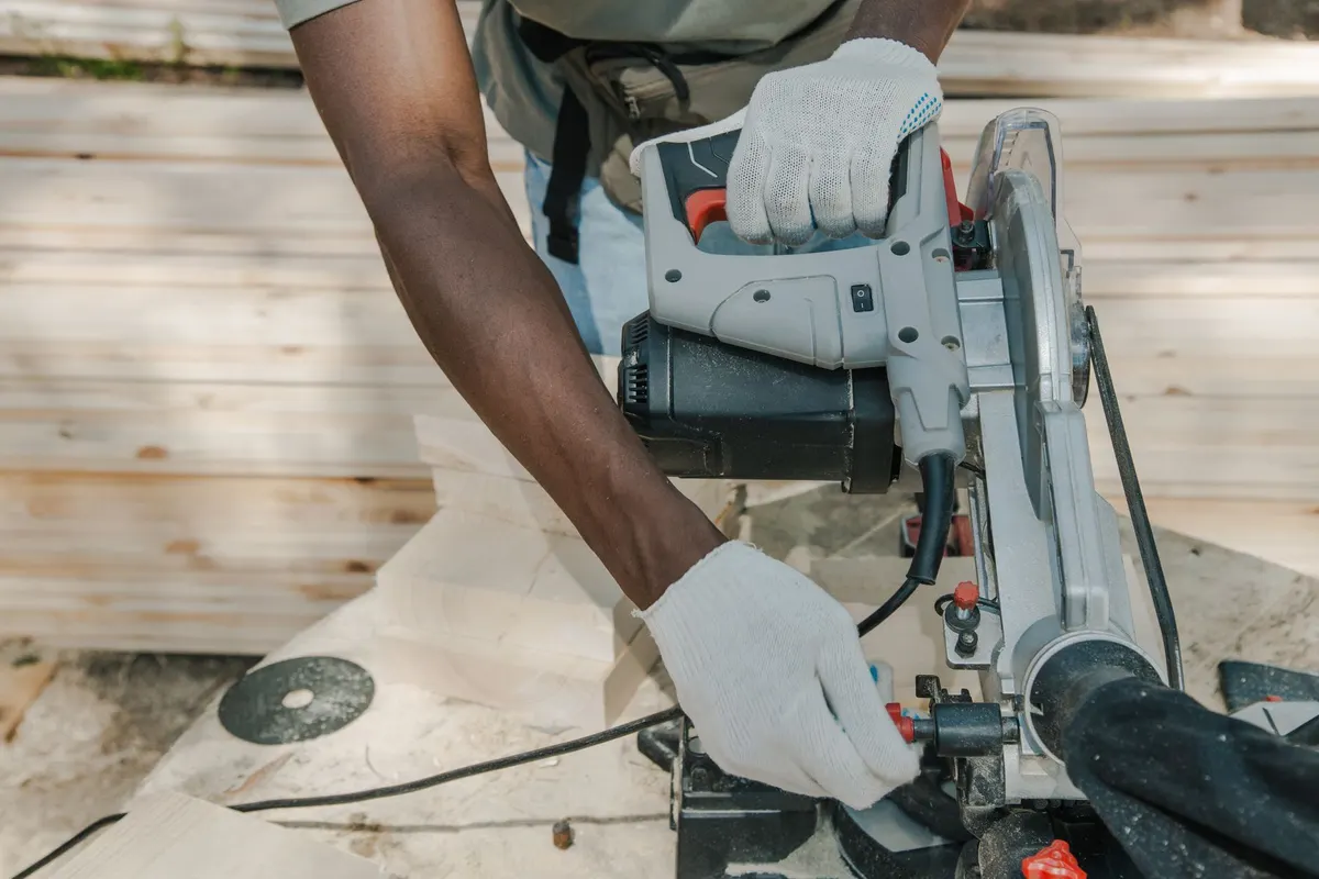 Buying guide: miter saw
