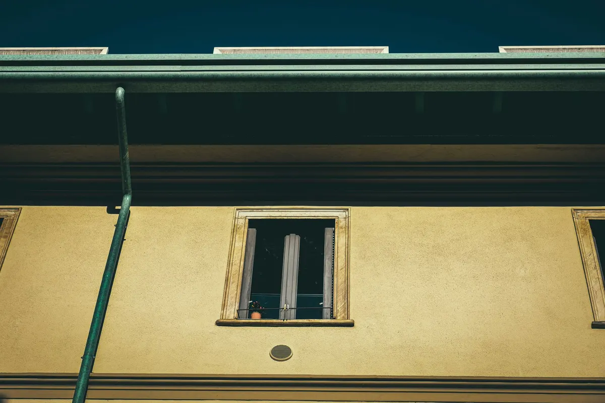DIY project: cleaning gutters and fixing sags and leaks